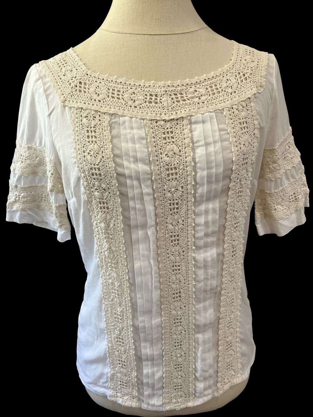 Tory Burch Blouse
6-White Cotton/Beige floral crochet lace-Pintuck Panel-1183